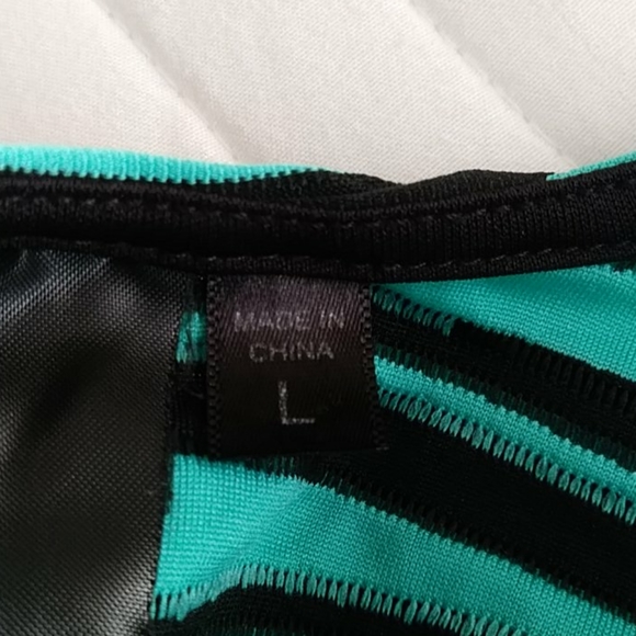 Stretch Fitted Low Scoop Back Dress Large - Picture 2 of 8